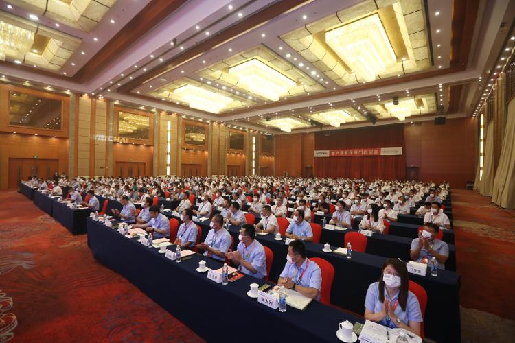 領(lǐng)跑行業(yè) 業(yè)績(jī)?cè)賱?chuàng)新高 濰柴雷沃2022年中營(yíng)銷商務(wù)大會(huì)在安徽合肥舉行