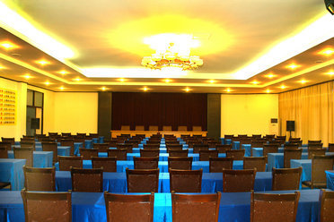 峨眉山金佛賓館會(huì)議服務(wù) 尊享會(huì)議體驗(yàn)與自然靈韻的完美融合